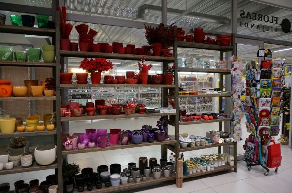 viljandi lillepood riiulid